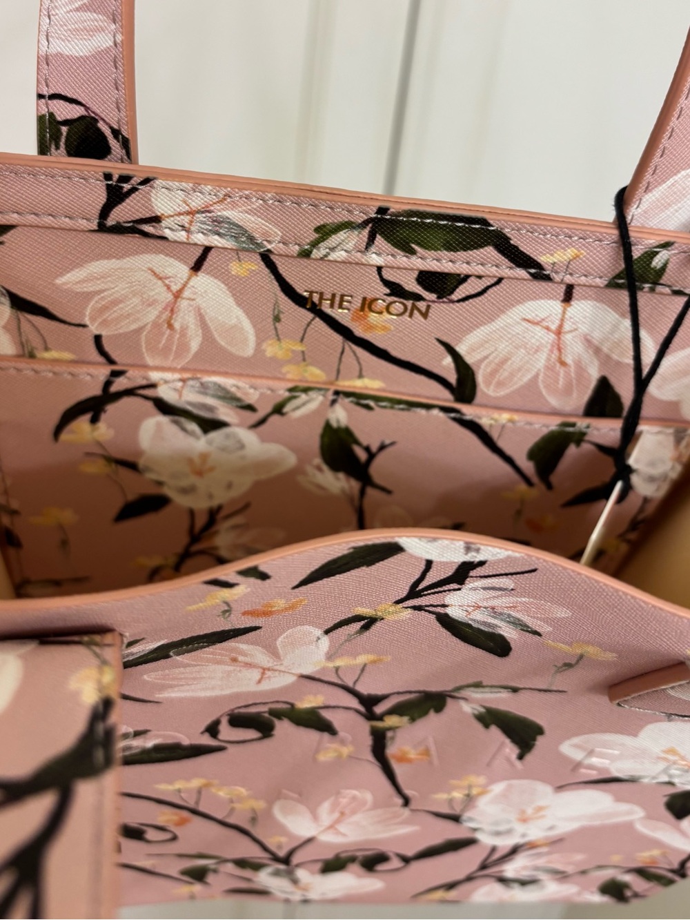 Ted Baker London The Icon tote in magnolia print - NWT - Picture 5 of 7